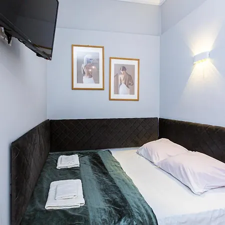 сучасна по вул. таманська 9/4, біля краківського. Львів