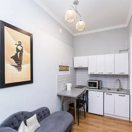 сучасна по вул дарії гусяк 9 біля краківського