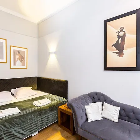 сучасна по вул дарії гусяк 9 біля краківського * Lviv