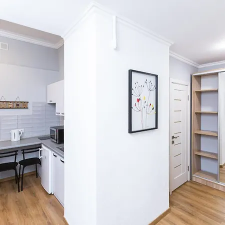 сучасна по вул дарії гусяк 9 біля краківського Apartamento Lviv