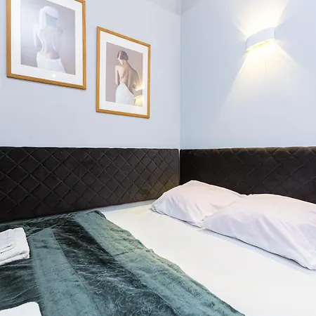 сучасна по вул дарії гусяк 9 біля краківського