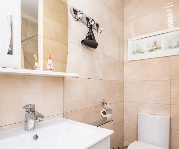 сучасна по вул дарії гусяк 9 біля краківського Apartamento *