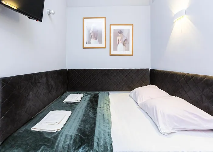 Apartamento сучасна по вул дарії гусяк 9 біля краківського Leópolis