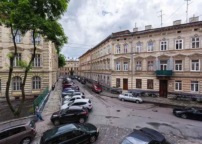 Apartamento сучасна по вул дарії гусяк 9 біля краківського Leópolis