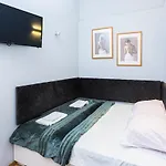 сучасна по вул дарії гусяк 9 біля краківського Appartement Lviv