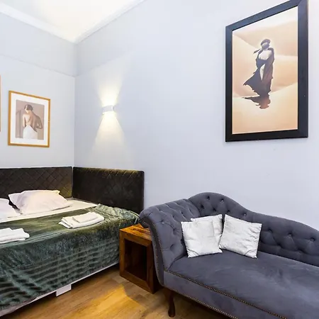 сучасна по вул дарії гусяк 9 біля краківського Appartement Lviv